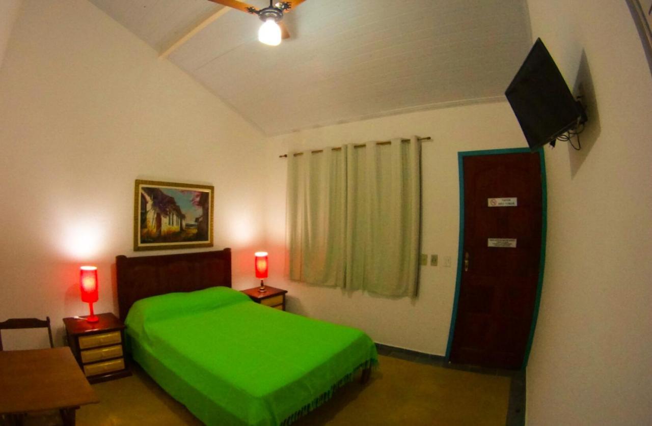 Studios Verdes Hospedagens Сан-Педру-да-Алдея Экстерьер фото